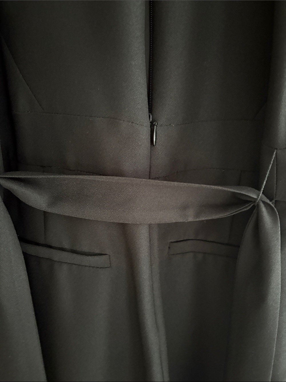 Banana Republic Black Sleeveless Wide-Leg Tie-Waist Jumpsuit lined,side pkts - Picture 8 of 9